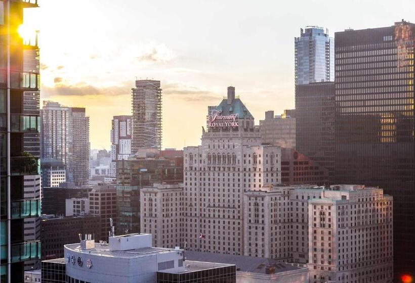 בית מלון כפרי Fairmont Royal York Gold Experience