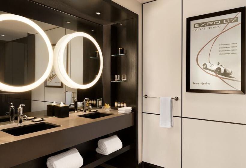 ホテル Fairmont The Queen Elizabeth Gold Experience