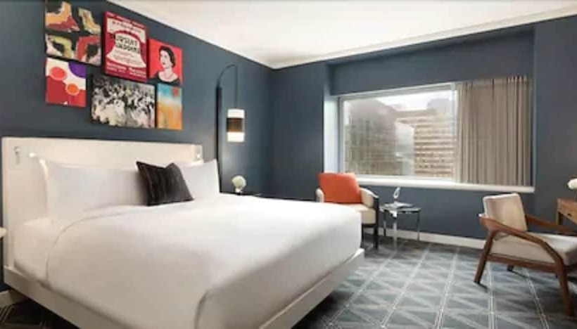 ホテル Fairmont The Queen Elizabeth Gold Experience