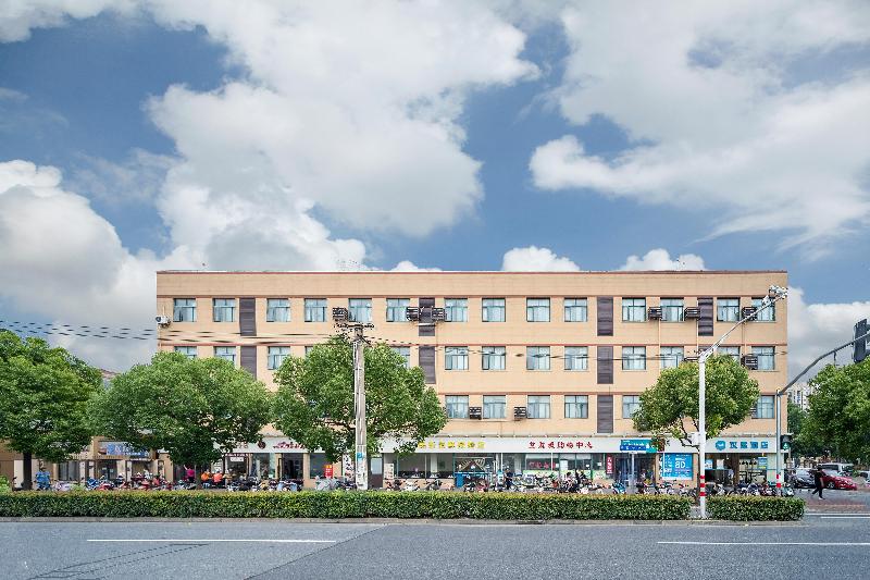 Hanting Hotel Shanghai Qingpu Caoying Road Metro Station