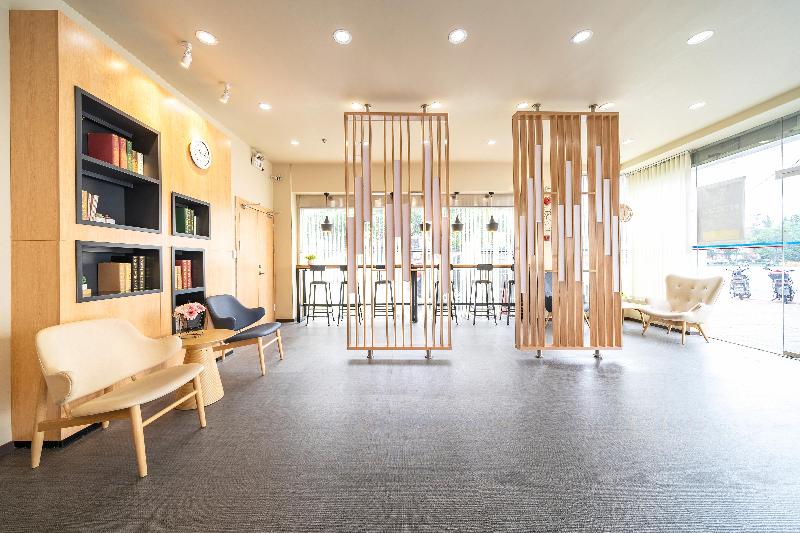 Hanting Hotel Shanghai Qingpu Caoying Road Metro Station