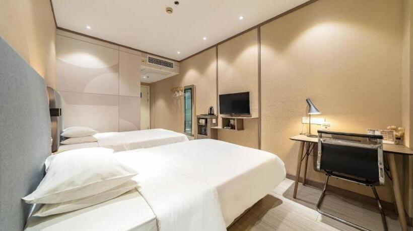 Hanting Hotel Shanghai Qingpu Caoying Road Metro Station