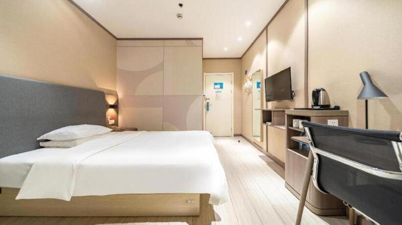 Hanting Hotel Shanghai Qingpu Caoying Road Metro Station