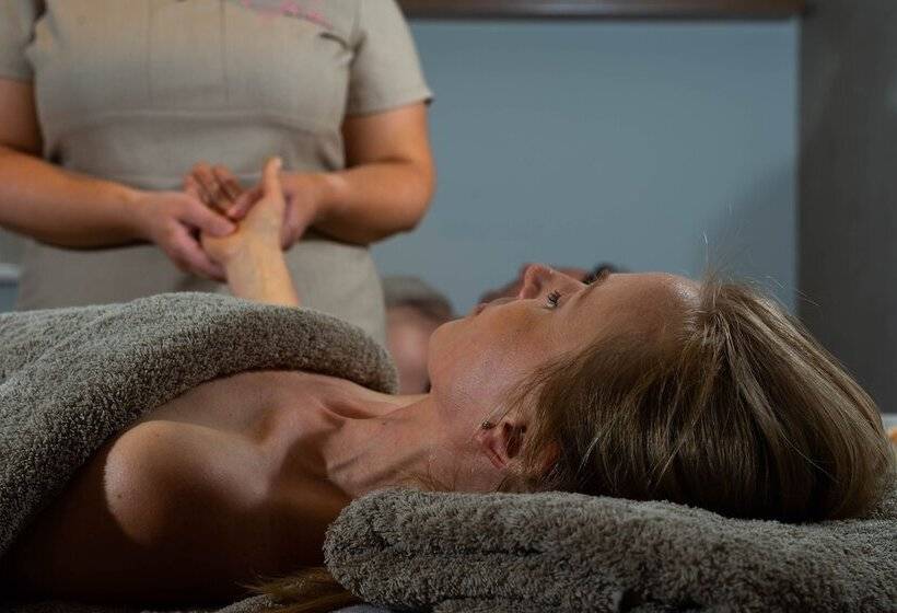 The Lodges At Glenlo Abbey Hotel & Estate