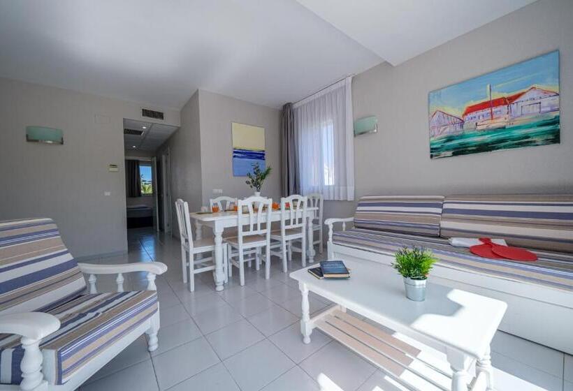 Apartamentos Estival Park