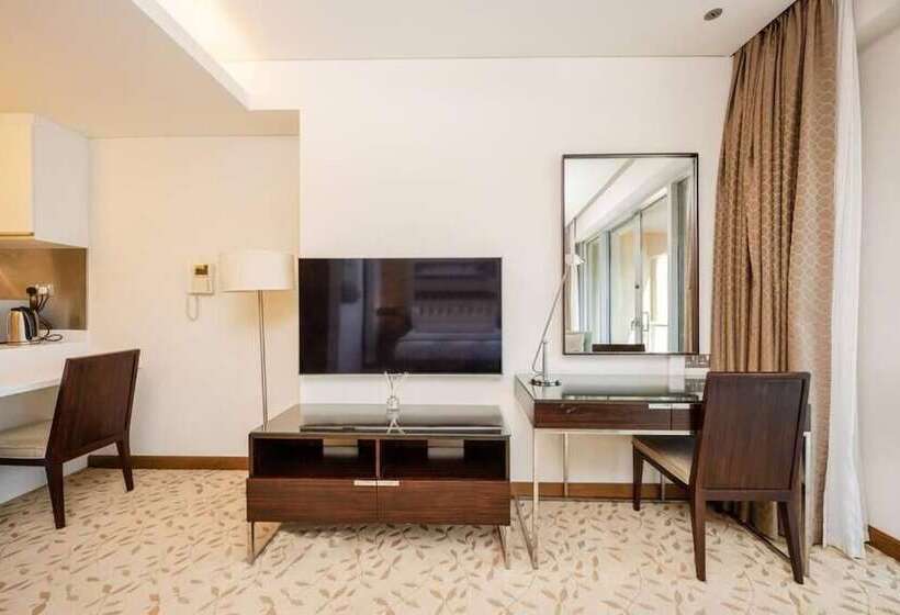 اقامتگاه Emaar Fashion Avenue – Formerly Address Dubai Mall Four Apple