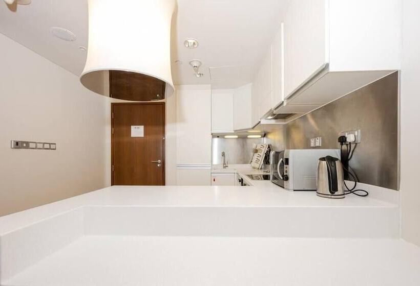 اقامتگاه Emaar Fashion Avenue – Formerly Address Dubai Mall Four Apple