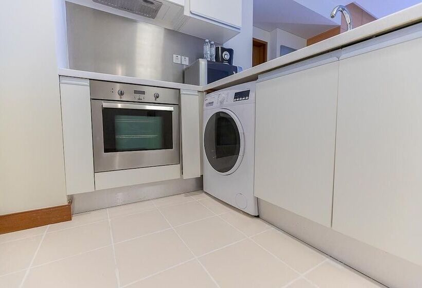 اقامتگاه Emaar Fashion Avenue – Formerly Address Dubai Mall Four Apple