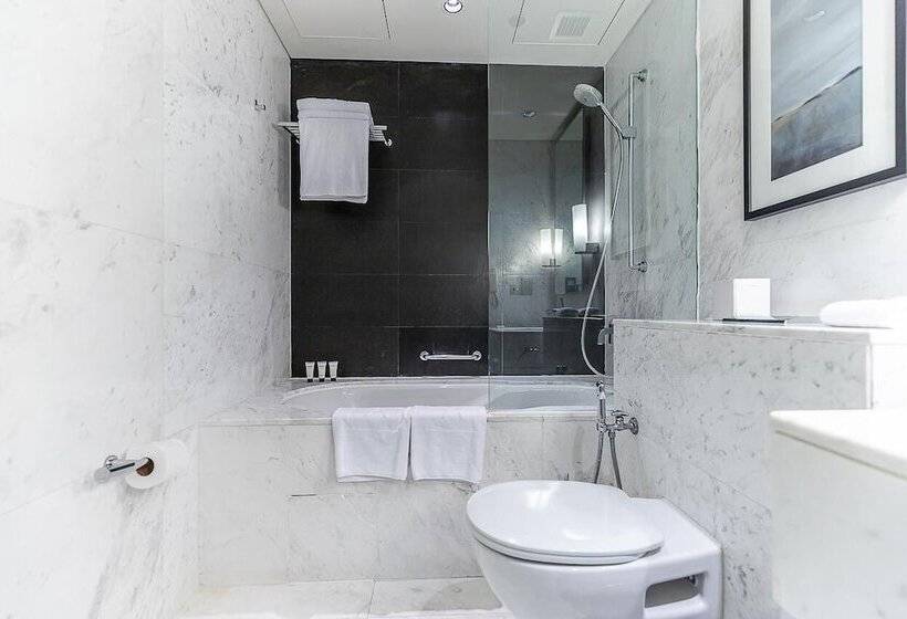 اقامتگاه Emaar Fashion Avenue – Formerly Address Dubai Mall Four Apple