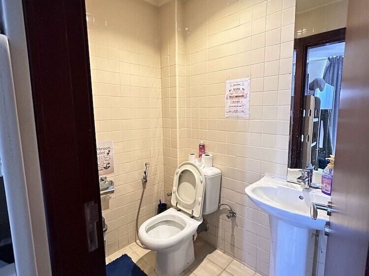 Bollywood Beach Hostel