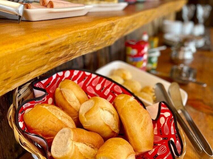 בית מלון כפרי Pousada A Gruta