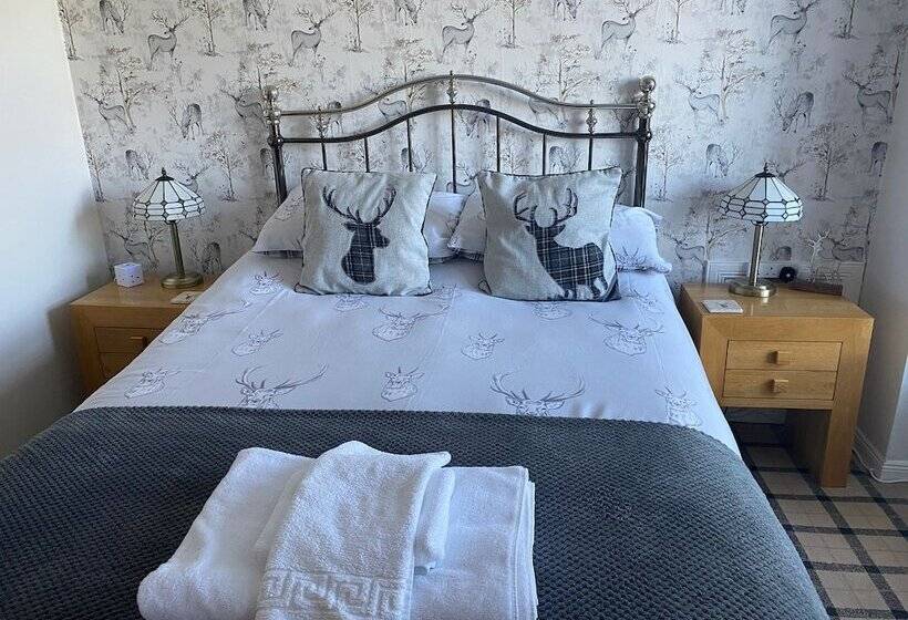 بنسيون Montague Villa