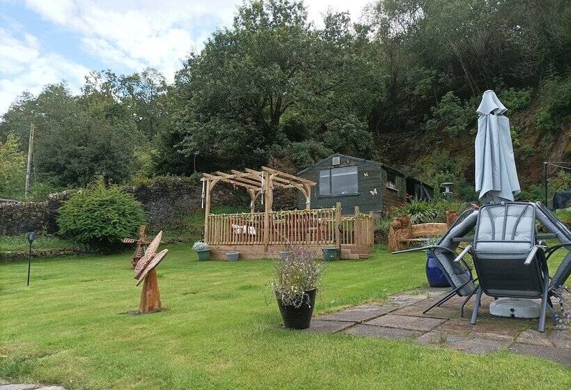 بنسيون Montague Villa