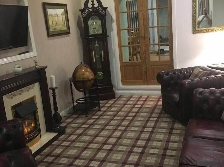 بنسيون Montague Villa