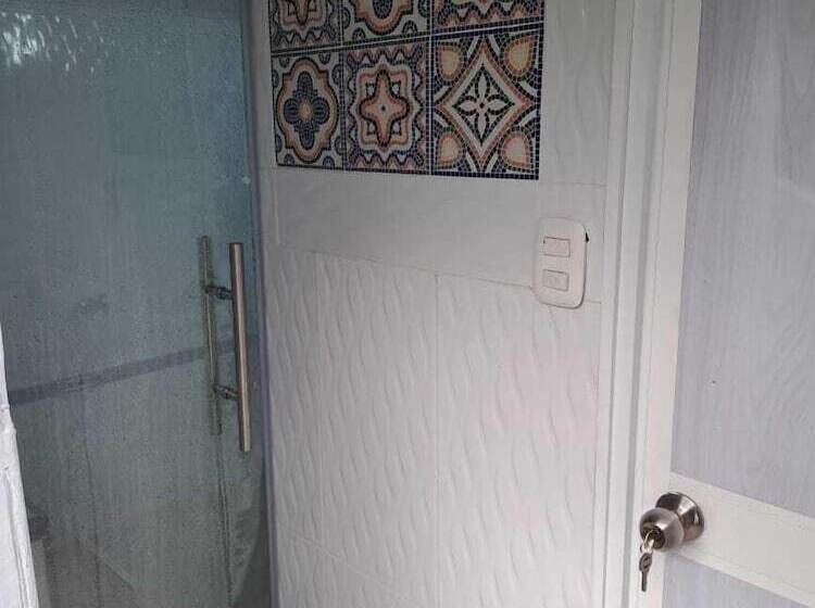 膳宿费 El Portal De Mariana