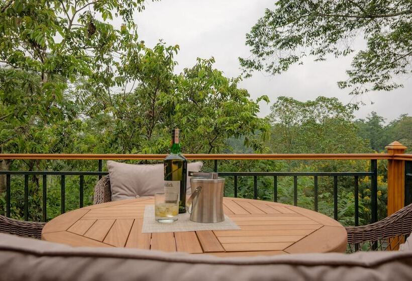 هتل Chimpundu Lodge