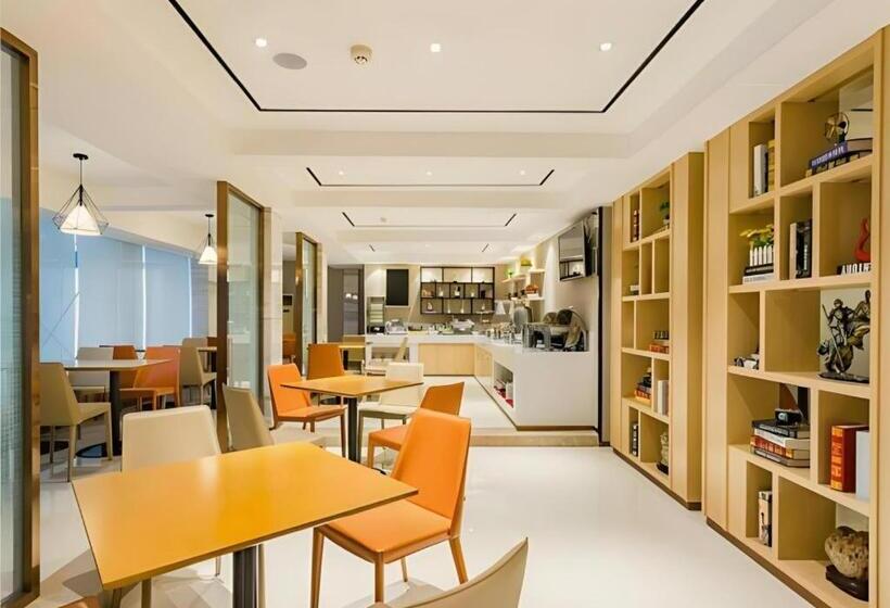 Отель City Comfort Inn Guilin Railway Station