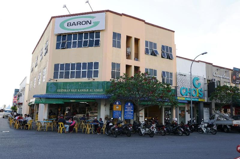 1 Baron Motel