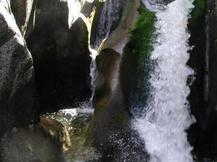 Albergue Turistico Valle Del Ambroz