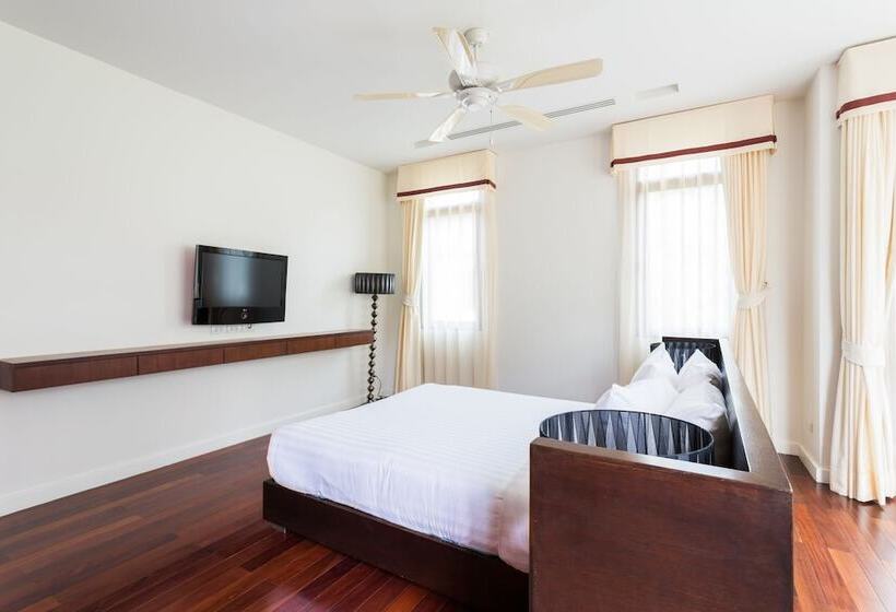 Amatapura Beachfront Villa 10 , Sha Certified