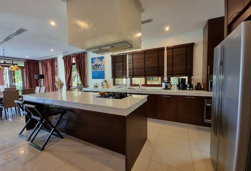 Amatapura Beachfront Villa 10 , Sha Certified