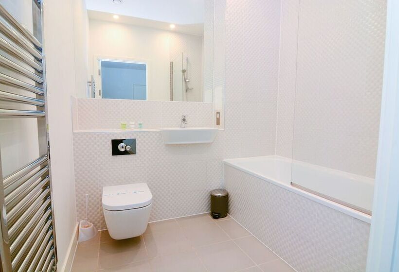 Apartment Wharf   Cambridge Avenue