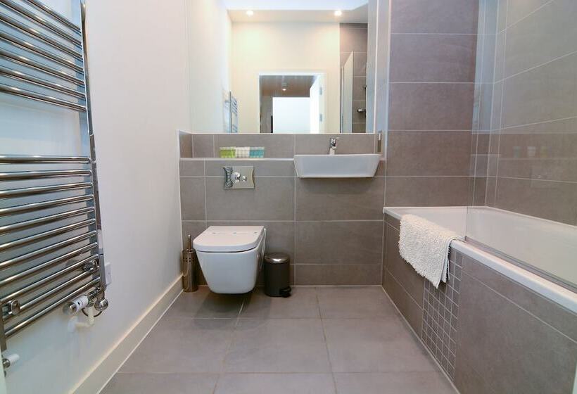 Apartment Wharf   Cambridge Avenue