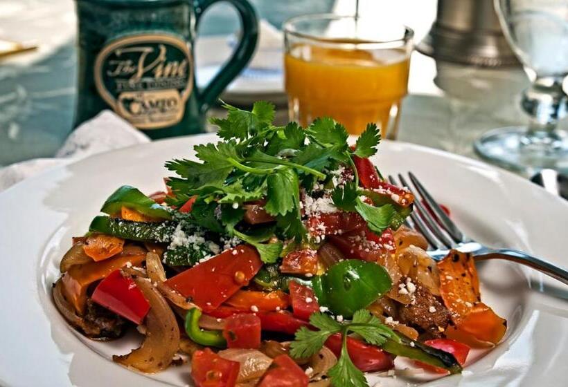 مبيت وإفطار Cameo Heights Mansion And The Vine Fine Dining Restaurant