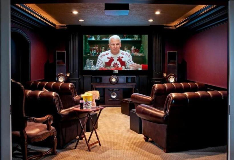 مبيت وإفطار Cameo Heights Mansion And The Vine Fine Dining Restaurant