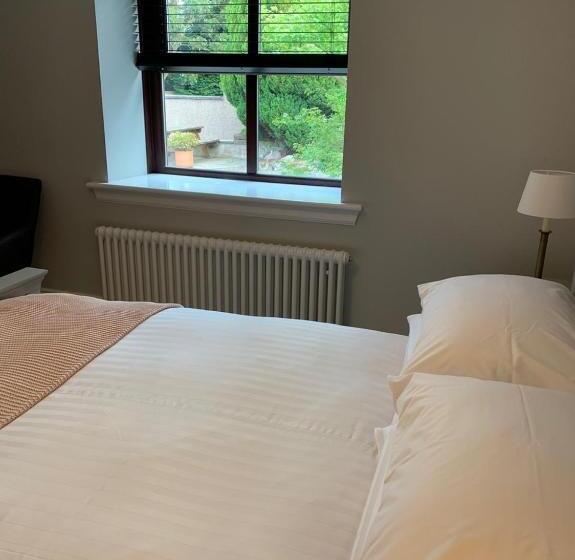 مبيت وإفطار Crawfield Grange