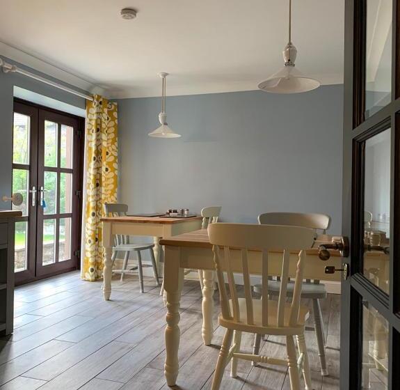 مبيت وإفطار Crawfield Grange