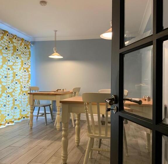 مبيت وإفطار Crawfield Grange