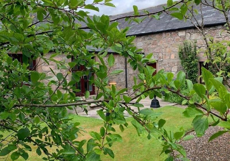 مبيت وإفطار Crawfield Grange