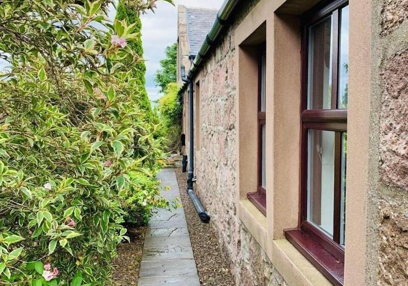 مبيت وإفطار Crawfield Grange