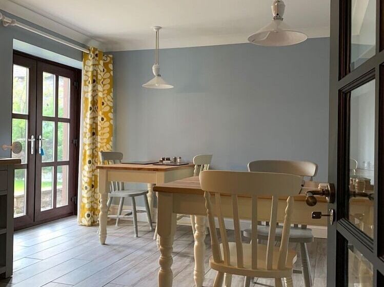 مبيت وإفطار Crawfield Grange