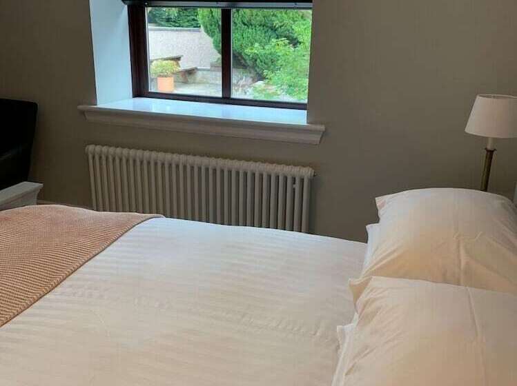 مبيت وإفطار Crawfield Grange