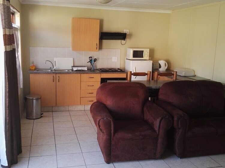 צימר Louhallas Accommodation