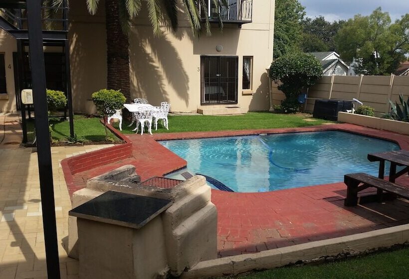 צימר Louhallas Accommodation