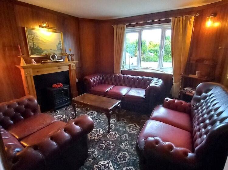 住宿加早餐  Orchard Lodge & Wolds Restaurant