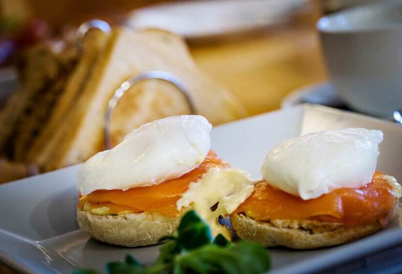 住宿加早餐  Orchard Lodge & Wolds Restaurant