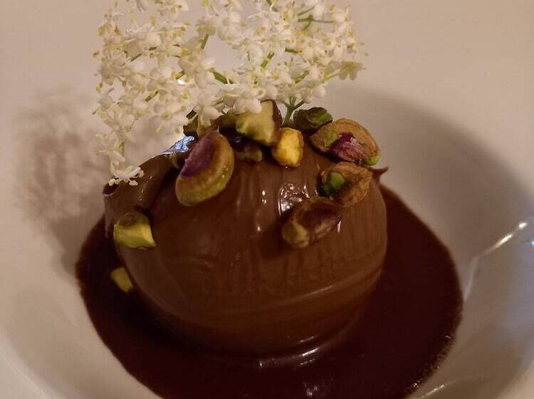 住宿加早餐  Orchard Lodge & Wolds Restaurant