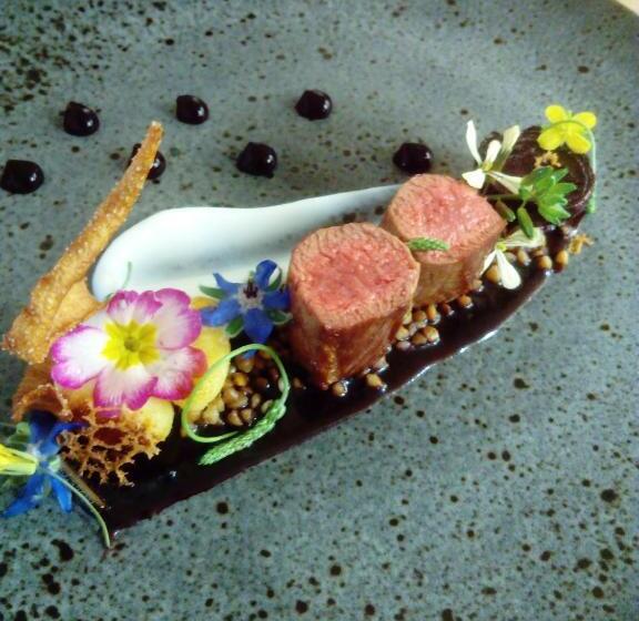住宿加早餐  Orchard Lodge & Wolds Restaurant