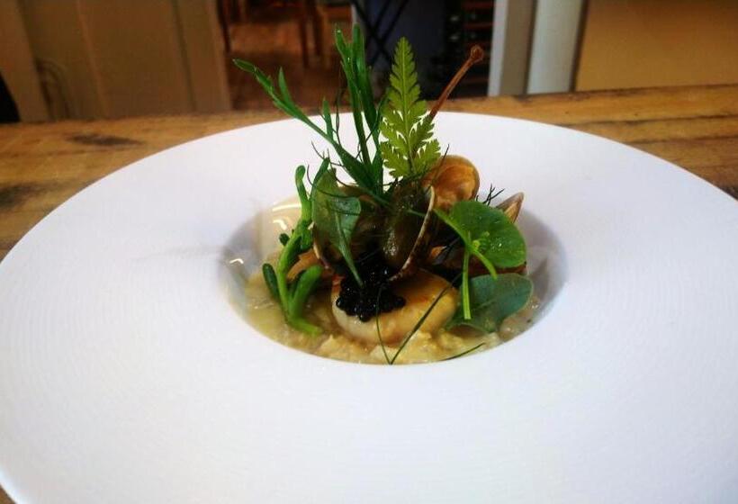 住宿加早餐  Orchard Lodge & Wolds Restaurant