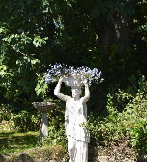 住宿加早餐  Orchard Lodge & Wolds Restaurant