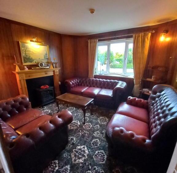 住宿加早餐  Orchard Lodge & Wolds Restaurant