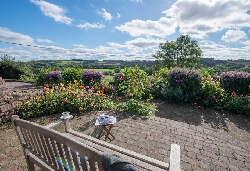 مبيت وإفطار The Old Dairy At Bishops Barton