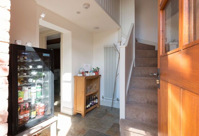 مبيت وإفطار The Old Dairy At Bishops Barton