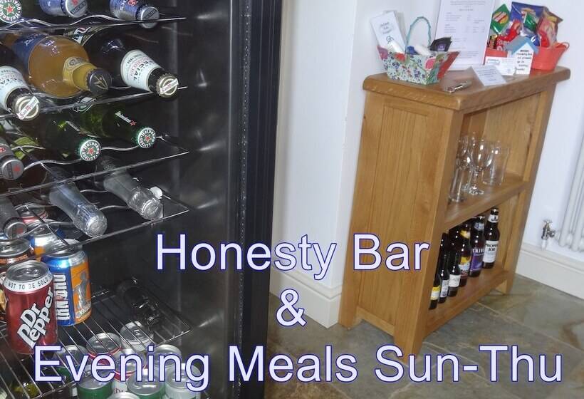 مبيت وإفطار The Old Dairy At Bishops Barton