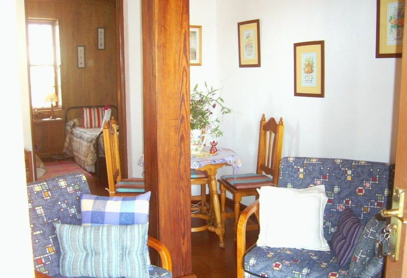 Casas Rurales Los Marantes