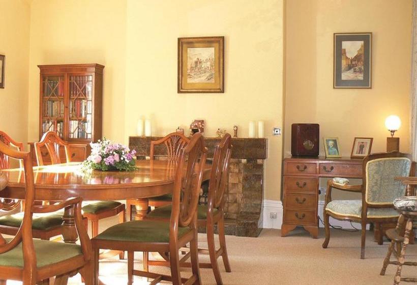 Croxton House Bed And Breakfast